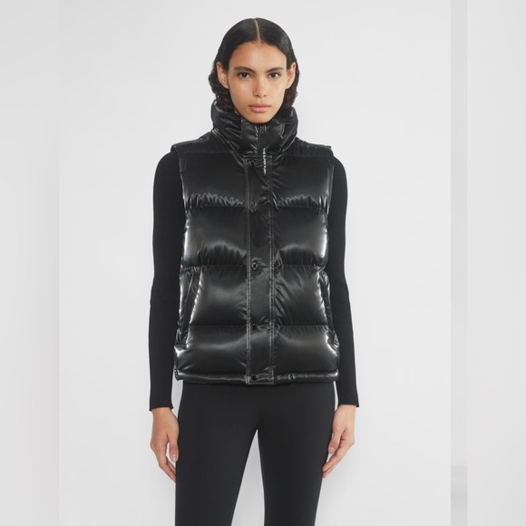 ARITZIA The Super Puff Vest Liquid Shine S Small NWT New - Picture 7 of 10